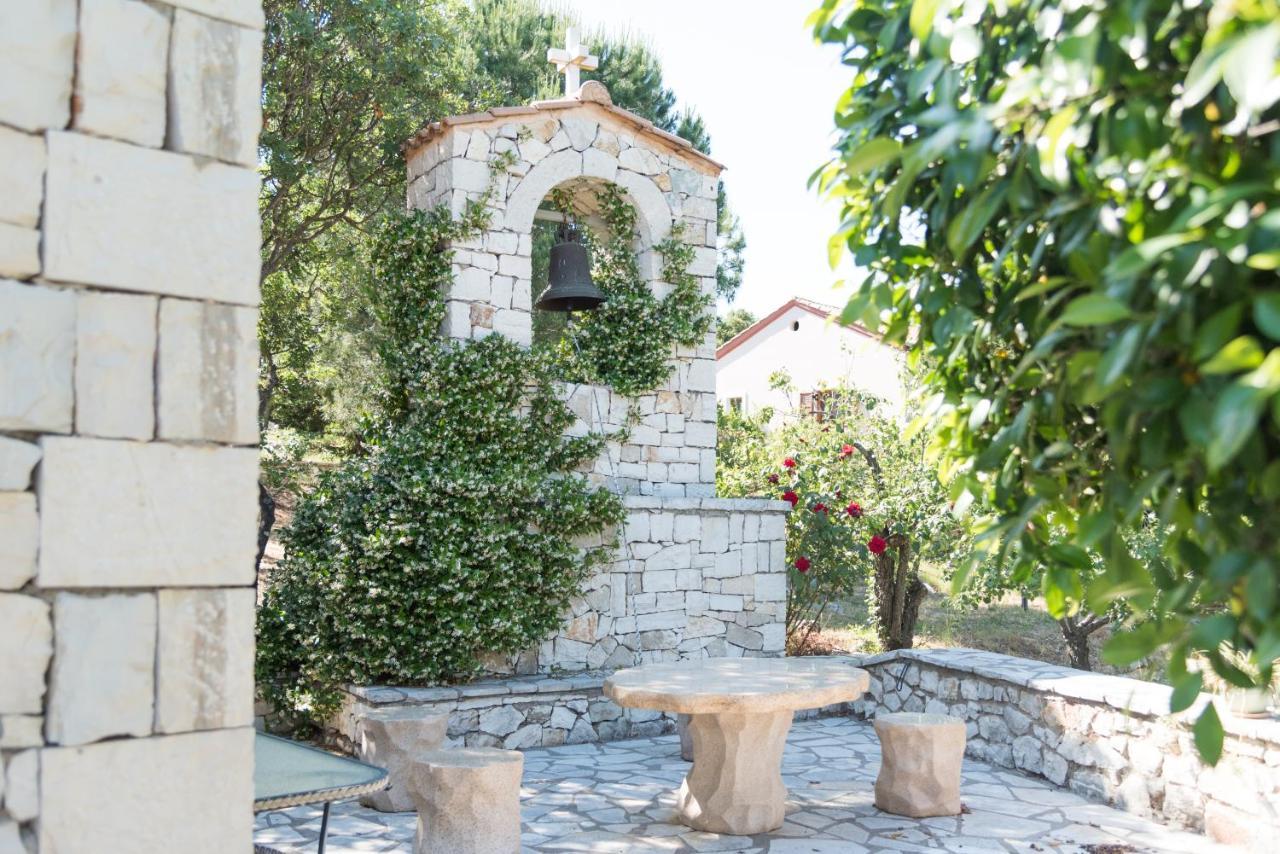 Asteria Villas Spartokhórion エクステリア 写真